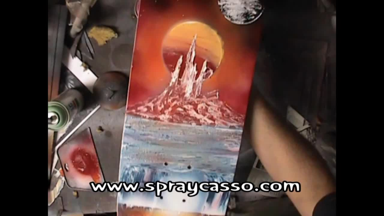 Arturo Spraycasso - Blue Hawk Graffiti-Style SprayPainting